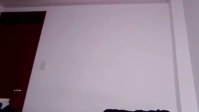 caarlywhitee online show from March 26, 2026, 1:15 am