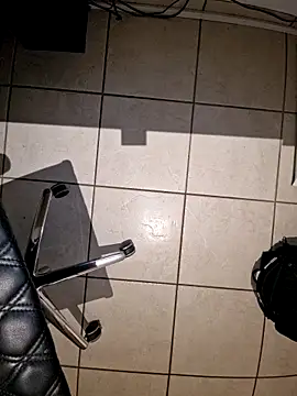 Snapshot of Lorent6969 chatting on January 7, 2026, 5:12 am Lorent6969 online show from January 7, 2026, 5:12 am