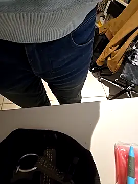 Lorent6969 online show from April 9, 2026, 4:03 am