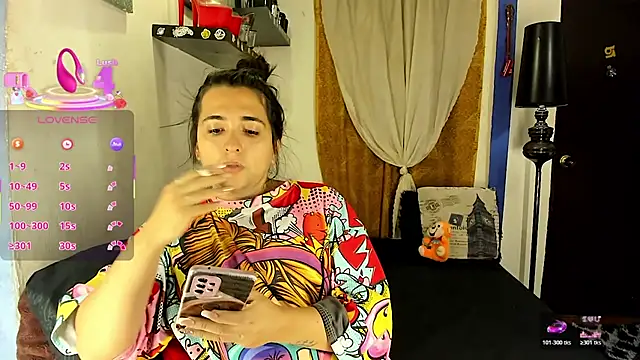 Snapshot of SARAMISHA chatting on February 21, 2026, 5:26 pm SARAMISHA online show from February 21, 2026, 5:26 pm