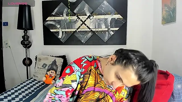 Snapshot of SARAMISHA chatting on February 3, 2026, 4:12 pm SARAMISHA online show from February 3, 2026, 4:12 pm