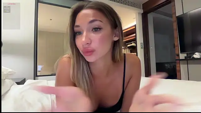 Snapshot of bailey_kat chatting on May 28, 2026, 4:57 pm bailey kat online show from May 28, 2026, 4:57 pm