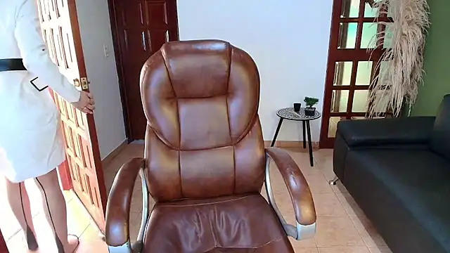 Snapshot of Agata-Moon chatting on September 21, 2025, 5:07 pm Agata-Moon online show from September 21, 2025, 5:07 pm