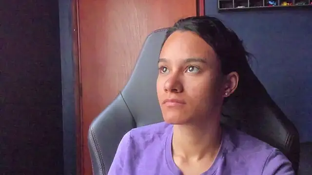 SamanthaWatson online show from March 19, 2025, 5:06 pm