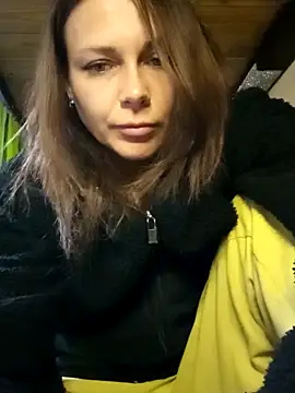 HarleyQuinn 69 online show from June 3, 2026, 11:33 am