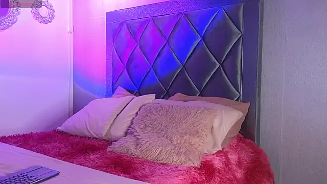 ashley brend online show from December 16, 2025, 10:14 pm