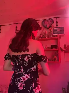 Snapshot of LiliJones_ chatting on February 19, 2026, 3:20 pm LiliJones online show from February 19, 2026, 3:20 pm