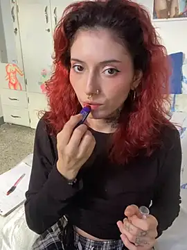 LiliJones  online show from February 17, 2025, 5:55 pm
