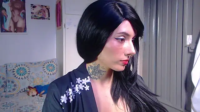 LiliJones  online show from February 11, 2025, 7:38 pm