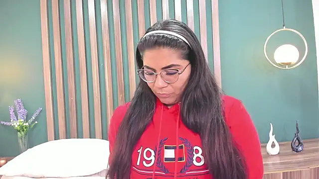 Snapshot of Luna_Dumont chatting on September 26, 2025, 7:54 pm Luna Dumont online show from September 26, 2025, 7:54 pm