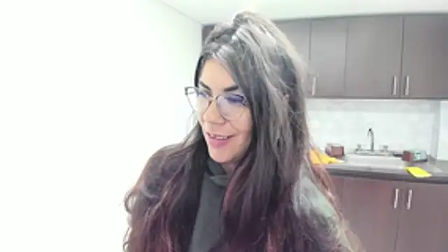 Snapshot of Luna_Dumont chatting on October 14, 2025, 11:11 am Luna Dumont online show from October 14, 2025, 11:11 am