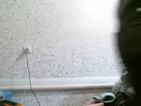 Julie Silver online show from March 2, 2025, 1:31 pm