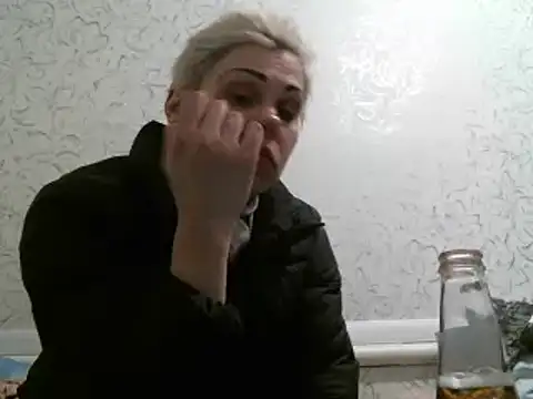 Julie Silver online show from March 2, 2025, 5:09 pm