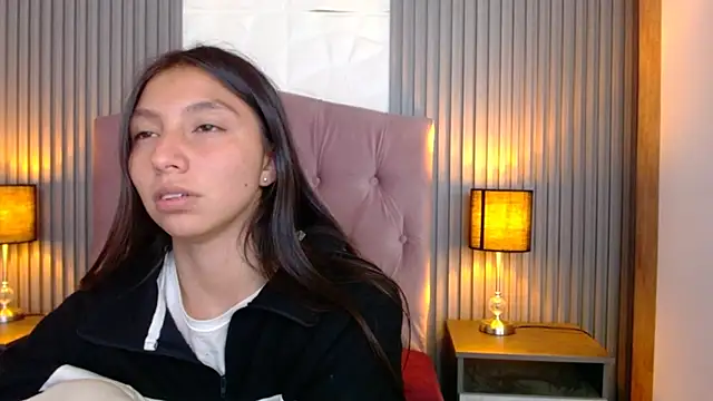 Snapshot of kendall_saenz chatting on March 6, 2025, 8:05 pm kendall saenz online show from March 6, 2025, 8:05 pm