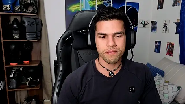 JacobKirito online show from November 10, 2025, 1:32 am