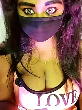 Snapshot of loveli_diya chatting on December 27, 2024, 7:03 pm loveli diya online show from December 27, 2024, 7:03 pm