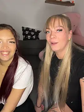 LizzyLush  online show from October 27, 2025, 7:48 pm