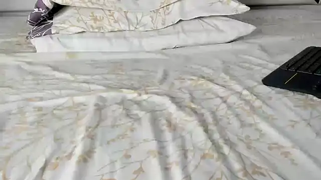 maybelline69 online show from September 16, 2025, 8:21 pm