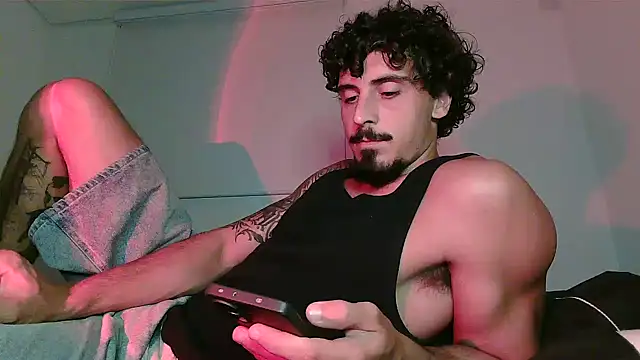 milkoffe online show from March 17, 2026, 2:14 am