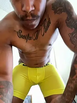 Snapshot of MidnightFlexxx chatting on September 23, 2025, 7:21 pm MidnightFlexxx online show from September 23, 2025, 7:21 pm