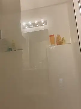 Snapshot of MidnightFlexxx chatting on December 6, 2024, 5:49 pm MidnightFlexxx online show from December 6, 2024, 5:49 pm