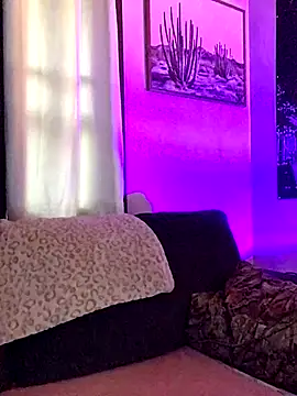 Snapshot of SidneyRaee chatting on September 23, 2025, 1:51 pm SidneyRaee online show from September 23, 2025, 1:51 pm