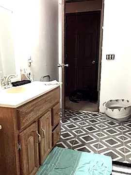 Snapshot of SidneyRaee chatting on October 1, 2025, 2:54 pm SidneyRaee online show from October 1, 2025, 2:54 pm