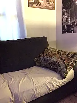 Snapshot of SidneyRaee chatting on October 2, 2025, 5:38 pm SidneyRaee online show from October 2, 2025, 5:38 pm