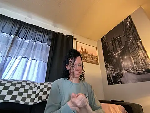 SidneyRaee online show from December 5, 2024, 5:12 pm