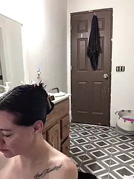 Snapshot of SidneyRaee chatting on September 28, 2025, 11:39 am SidneyRaee online show from September 28, 2025, 11:39 am