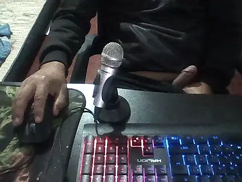 MauroALEXIS online show from November 17, 2025, 4:27 am