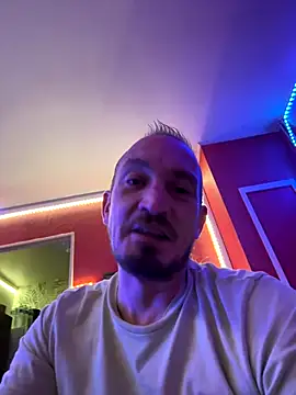 Snapshot of Denislamalice34 chatting on January 6, 2026, 8:57 pm Denislamalice34 online show from January 6, 2026, 8:57 pm