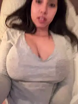 sweedbabyy online show from January 16, 2025, 10:21 am