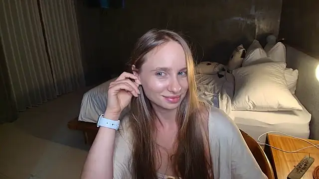 Mad1en online show from July 4, 2026, 3:38 pm