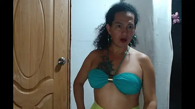 abbycrespa online show from February 25, 2025, 4:25 pm