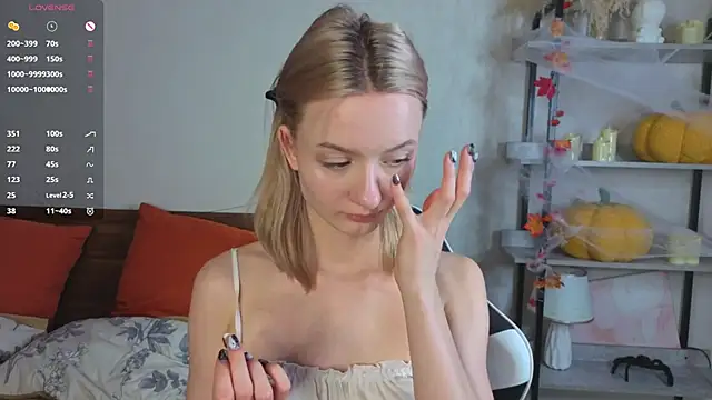 IdaValenti online show from December 1, 2025, 11:16 pm