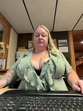 blissful vixen online show from May 13, 2026, 3:08 pm