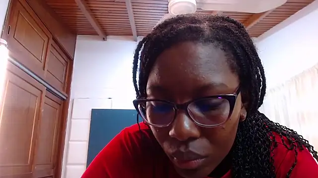 Sara Marks online show from November 24, 2025, 11:21 am