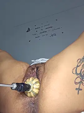 big pusyy online show from December 5, 2025, 5:00 pm