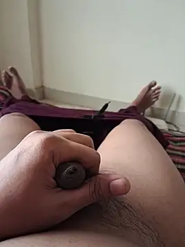 Snapshot of dirtybearr chatting on October 15, 2025, 7:27 am dirtybearr online show from October 15, 2025, 7:27 am