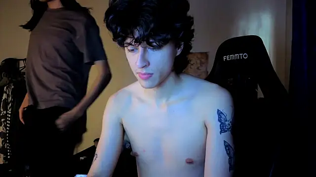 angelitofemboy online show from December 3, 2025, 9:36 pm