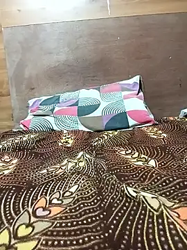 Snapshot of rajapo_1 chatting on February 18, 2025, 5:20 pm rajapo 1 online show from February 18, 2025, 5:20 pm