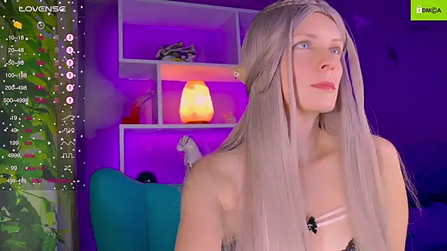 Snapshot of Flash_Summer chatting on September 29, 2025, 11:43 pm Flash Summer online show from September 29, 2025, 11:43 pm