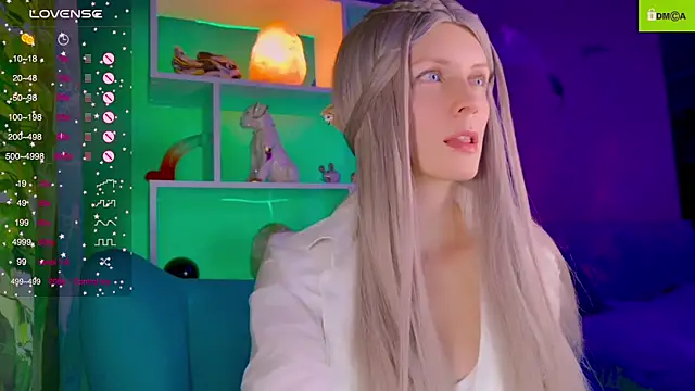 Snapshot of Flash_Summer chatting on November 3, 2025, 12:05 am Flash Summer online show from November 3, 2025, 12:05 am