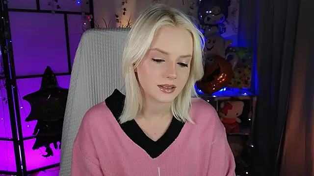 Snapshot of ImBonBon chatting on October 4, 2025, 11:28 pm ImBonBon online show from October 4, 2025, 11:28 pm