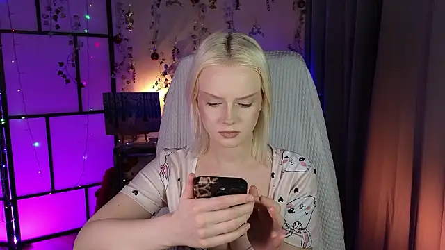 ImBonBon online show from February 24, 2026, 12:00 am