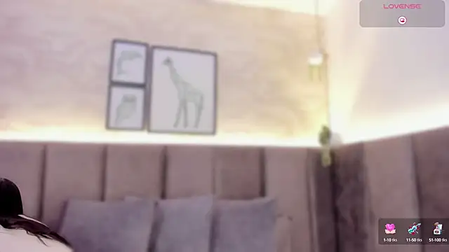 chloe sullivannn online show from December 2, 2024, 10:07 pm