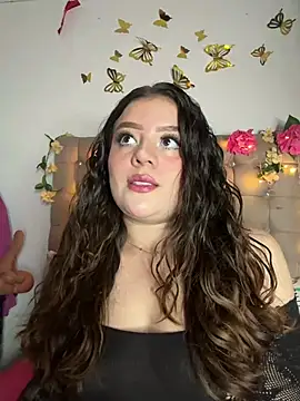 Jullieetta online show from March 14, 2026, 11:27 am