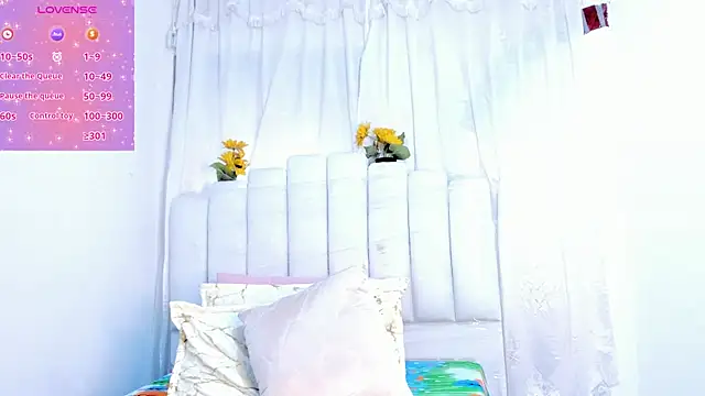 RoxannaBlanche online show from September 27, 2025, 4:13 pm