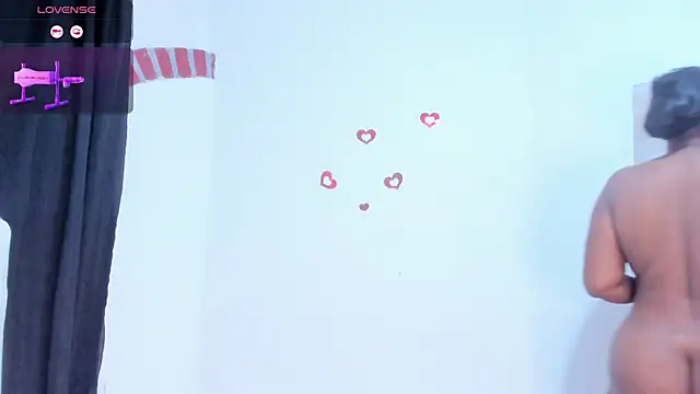 RoxannaBlanche online show from March 31, 2026, 12:40 pm